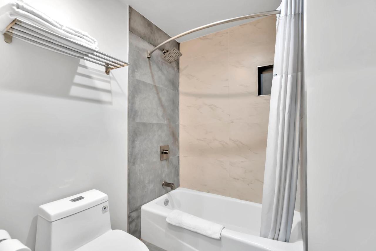 Exclusivo Inn And Suites Lakewood Kültér fotó